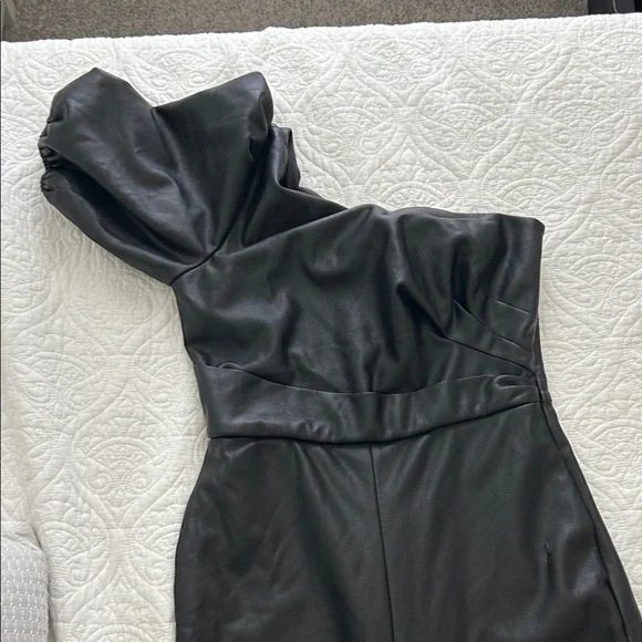 Sachin + Babi Jagger Black One-Shoulder Jumpsuit - Picture 3 of 9